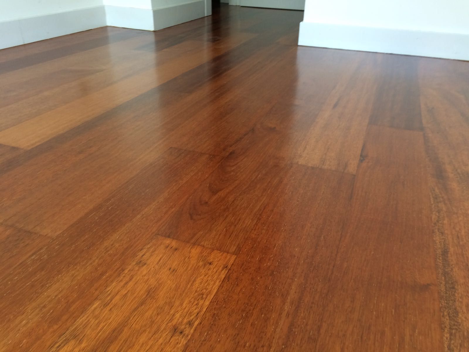 Acuchillado y barnizado de parquet en Rivas Vaciamadrid